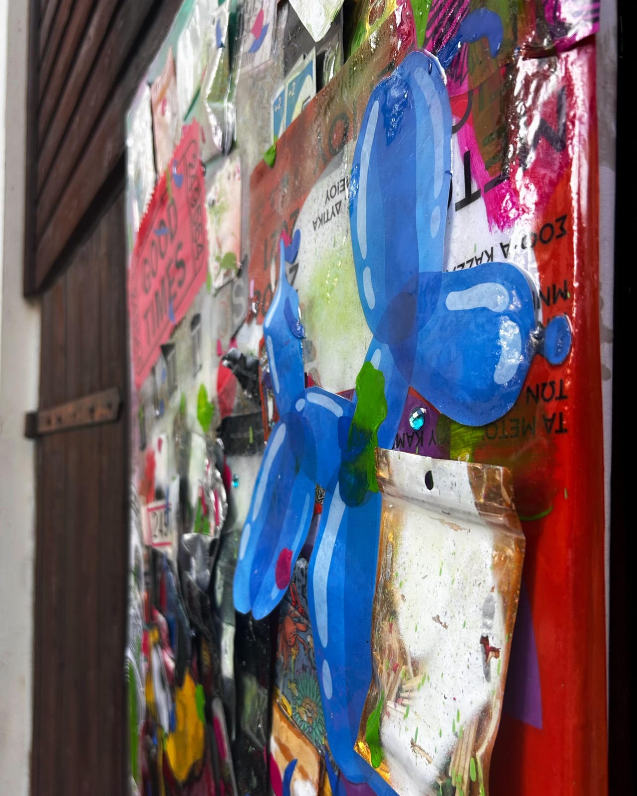 Detail · blue balloon dog